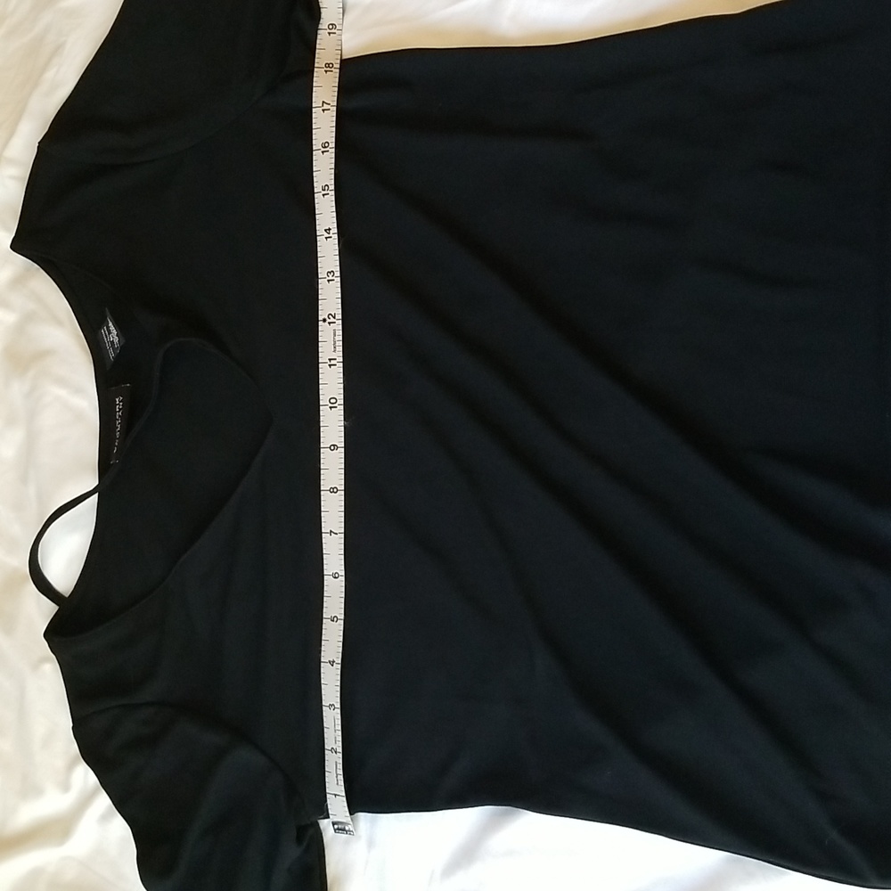 Asymmetrical Cut Out Top - Picture 5 of 7